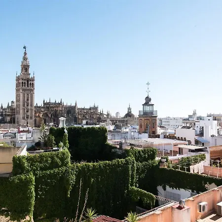 Cozy In House-palace With Private Patio Appartement Sevilla