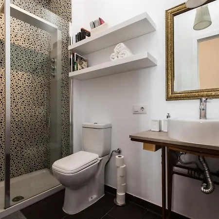 Апартаменты Cozy In House-palace With Private Patio